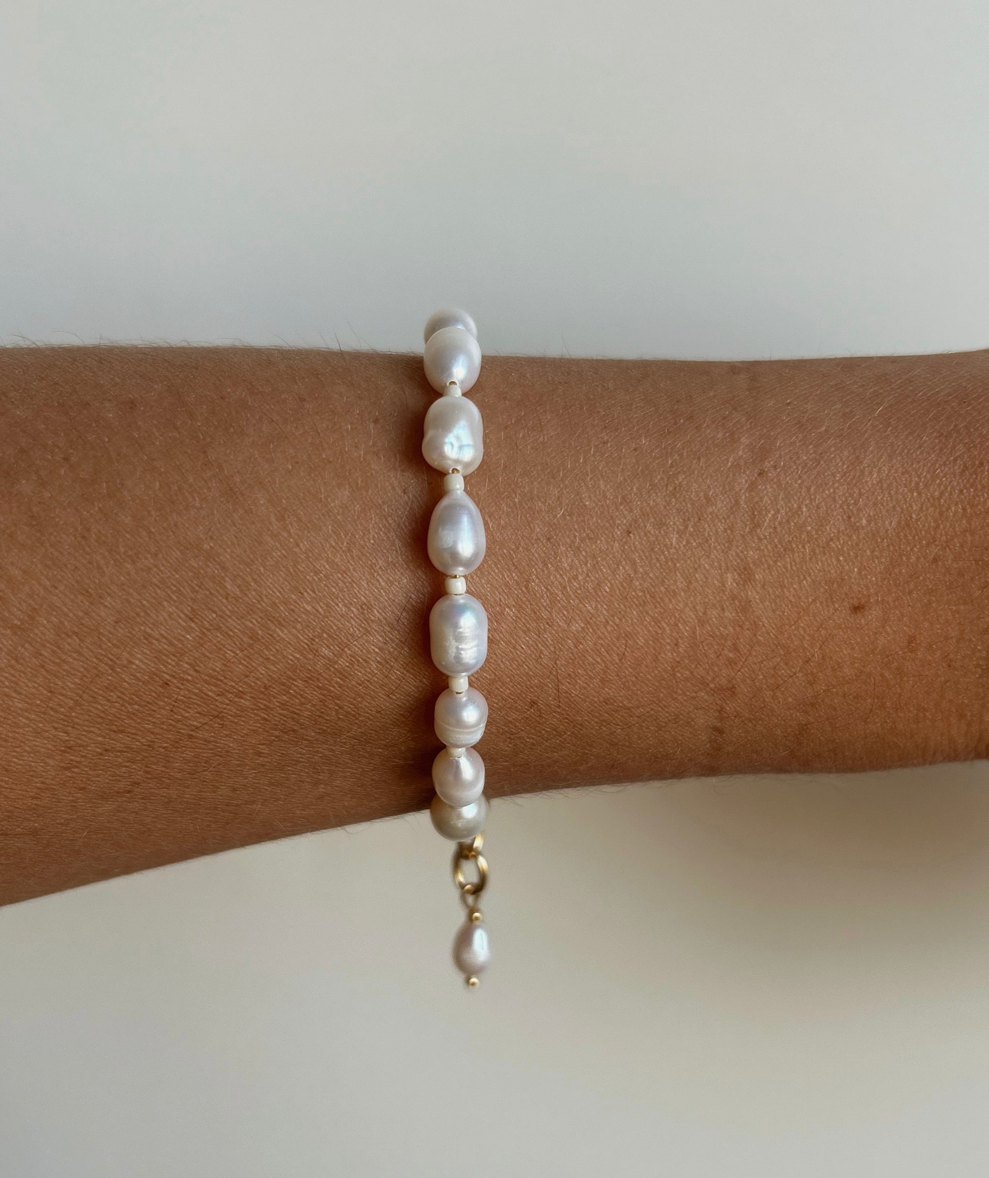 Pearly Girl Freshwater Pearl Bracelet  image 0