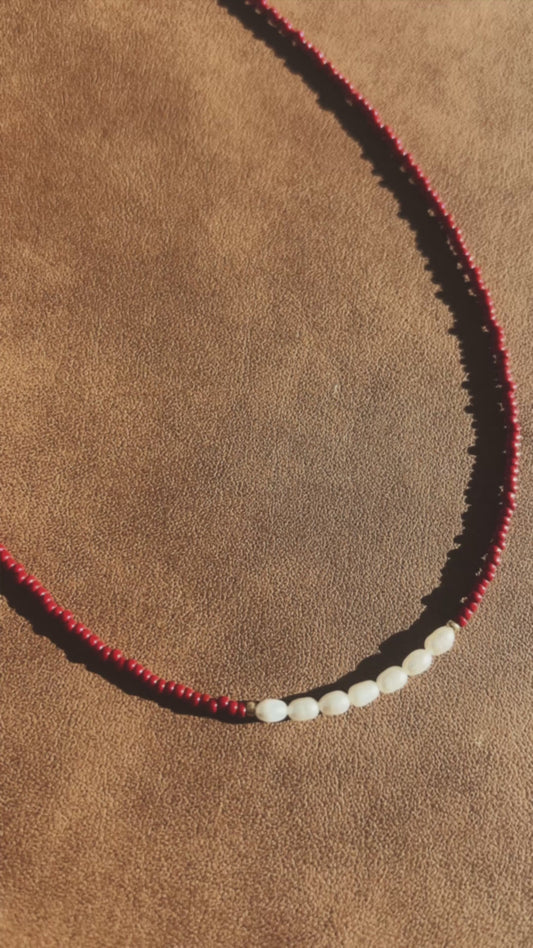 Petite Pearl Choker - Garnet